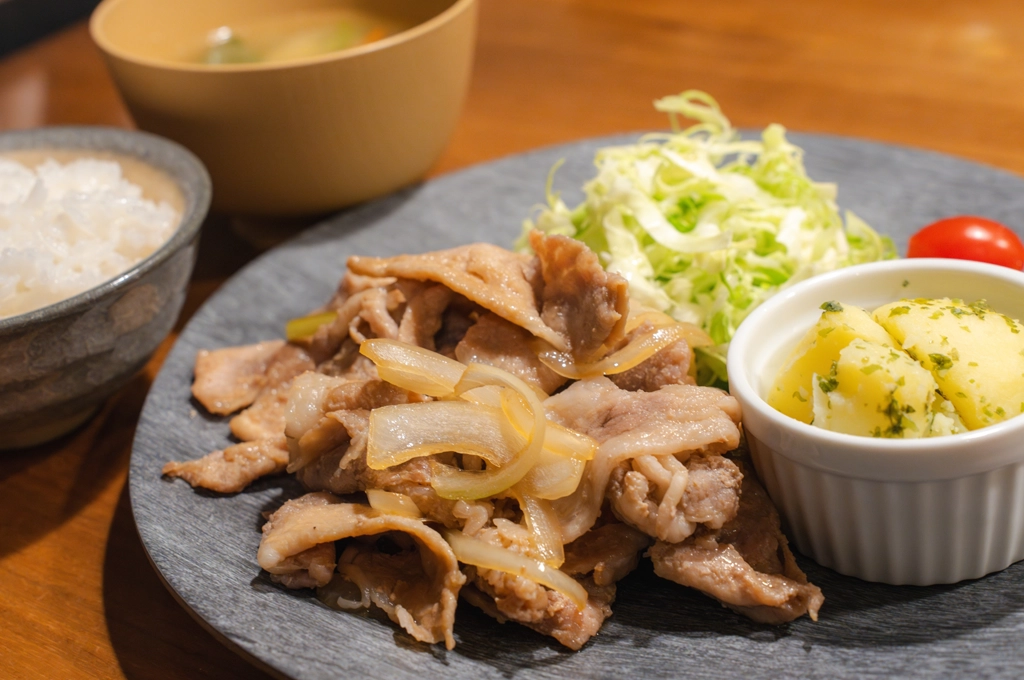 夜ごはんで体重を増やさないコツ