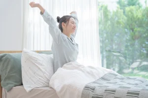 睡眠不足が招く体重増加のメカニズム