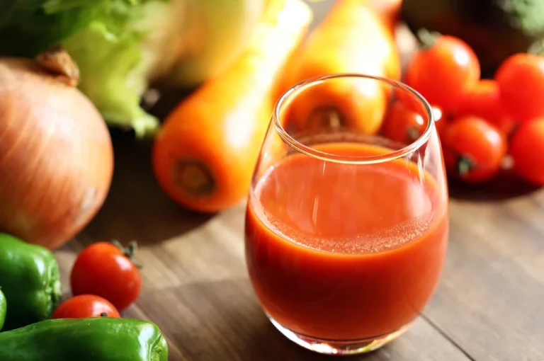 野菜ジュースの糖質量は多い？