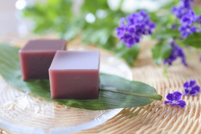 ダイエット中に和菓子OK？食事制限と筋トレの両立法を解説